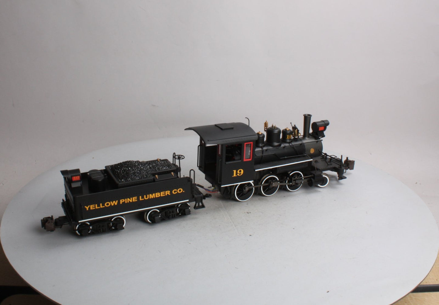 Bachmann 91556 G Yellow Pine Lumber 2-6-0 Steam Loco. & Tender