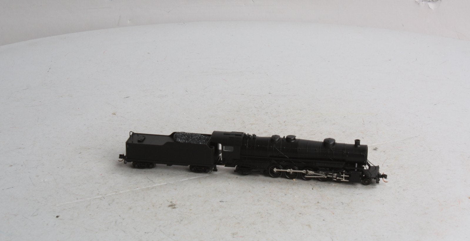 Con-Cor 0001-003900 N Undecorated USRA Heavy 2-10-2 Steam Loco & Tender