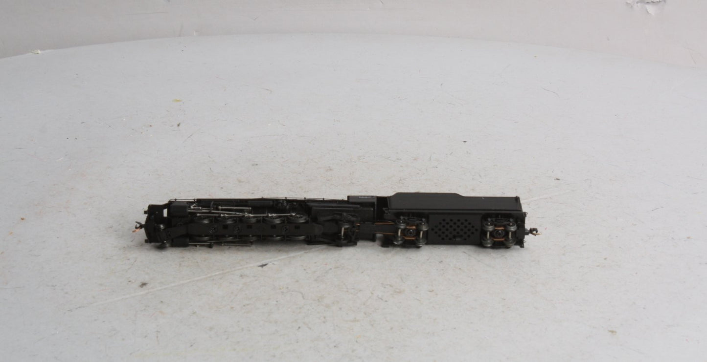 Con-Cor 0001-003900 N Undecorated USRA Heavy 2-10-2 Steam Loco & Tender