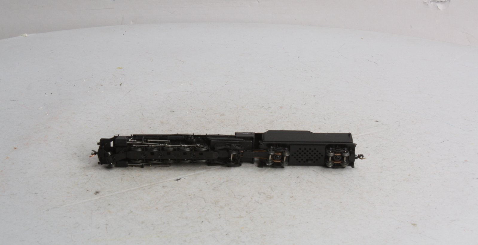 Con-Cor 0001-003900 N Undecorated USRA Heavy 2-10-2 Steam Loco & Tender