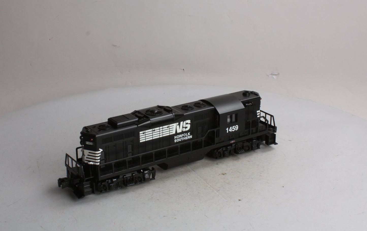 Williams 21415 Norfolk Southern GP9 Powered Diesel Locomotive