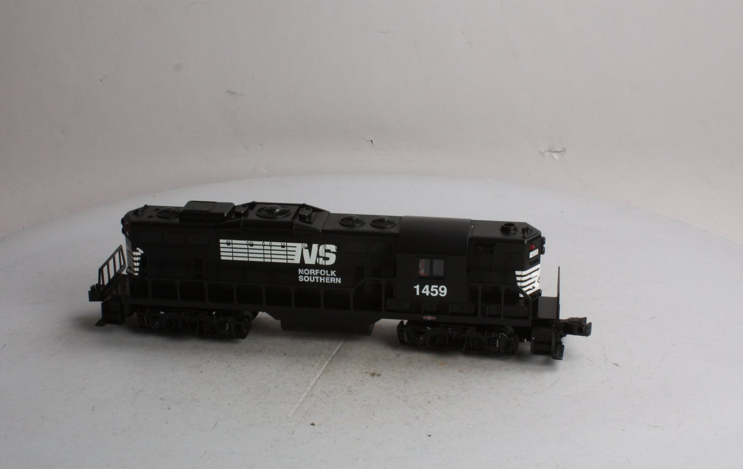 Williams 21415 Norfolk Southern GP9 Powered Diesel Locomotive