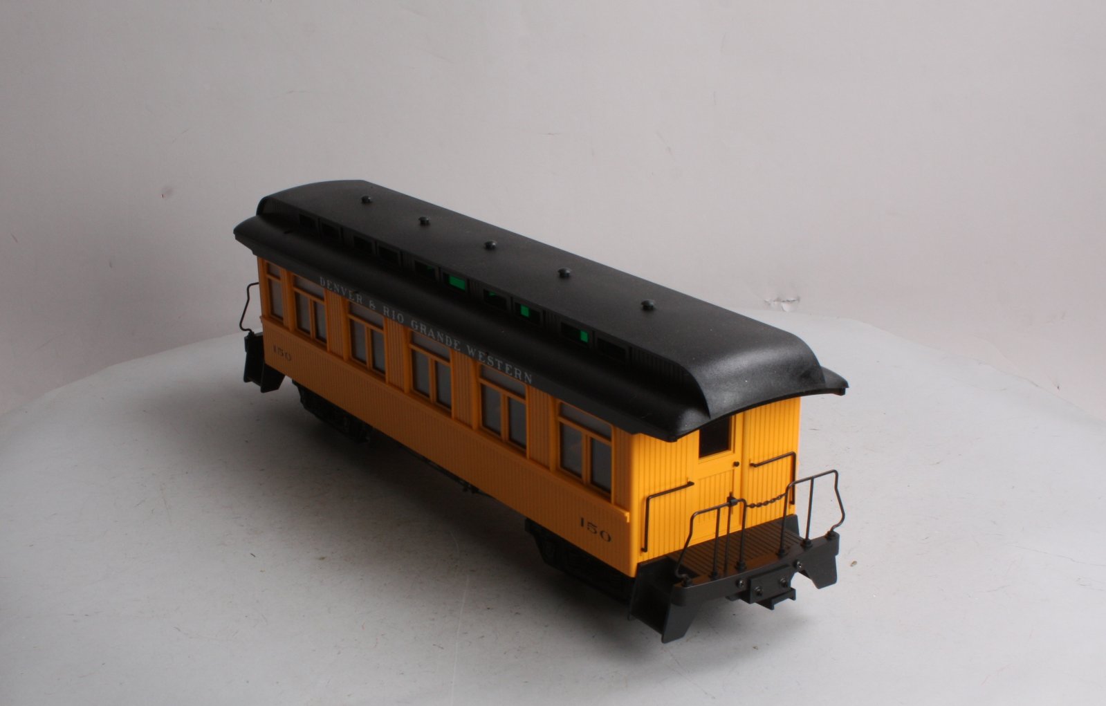 Hartland 06217 G Scale Denver & Rio Grande Western Long Passenger Coach