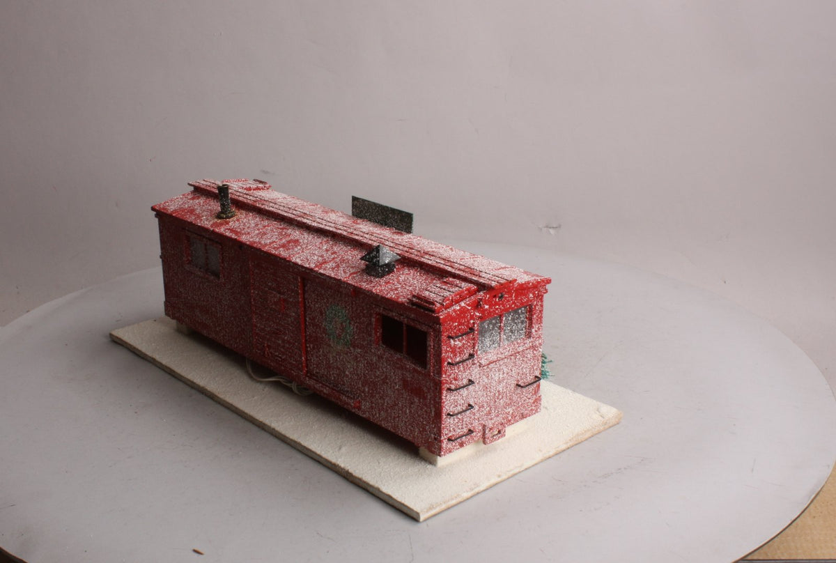 USA Trains 1940C G Christmas Santa's Workshop North Pole with Smoke