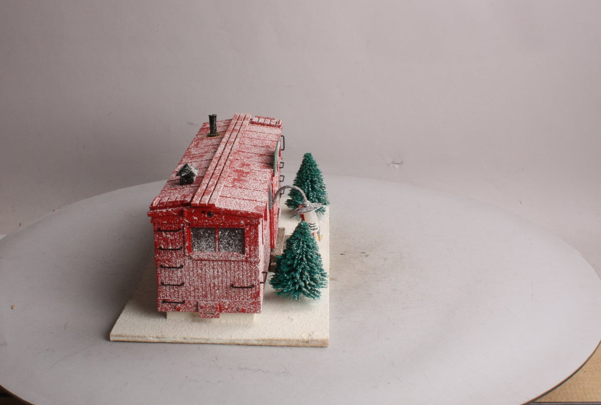USA Trains 1940C G Christmas Santa's Workshop North Pole with Smoke