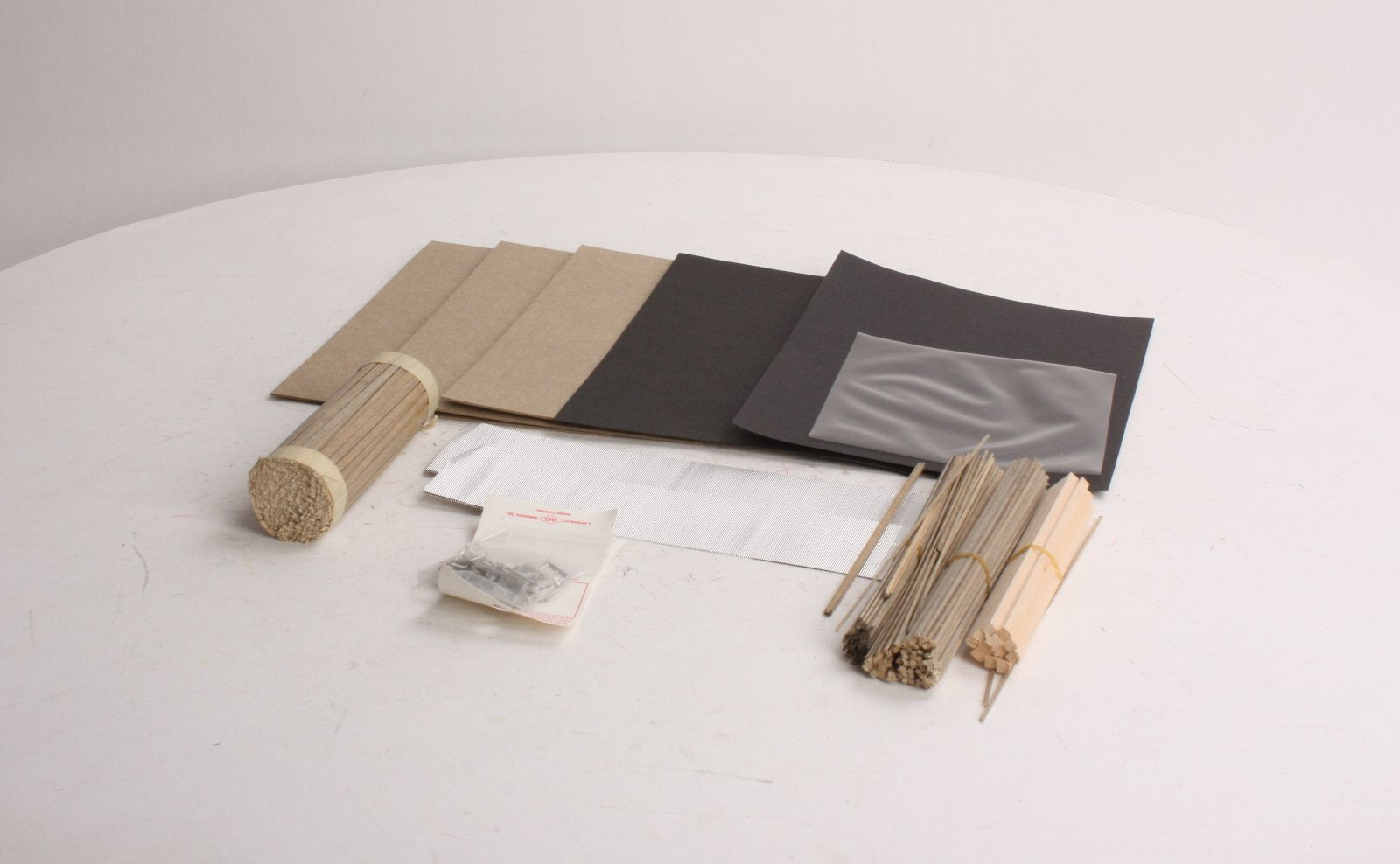 Mainline Siding 505 HO Scale Pre-Weathered Grain Mill Kit
