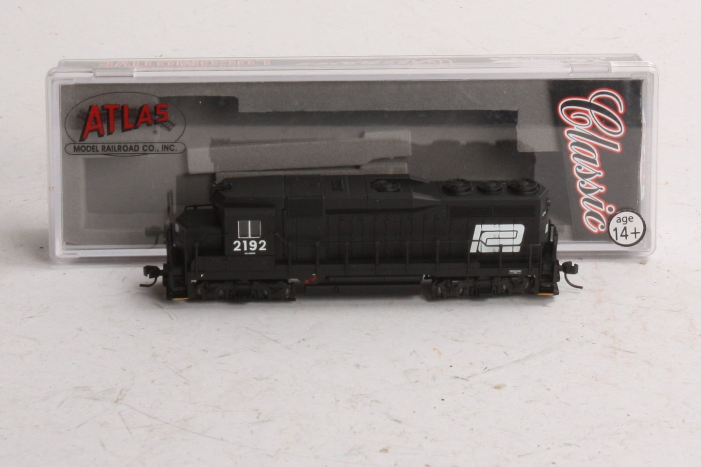 Atlas 42918 N Scale Penn Central GP30 Ph. 1 w/DCC #2192