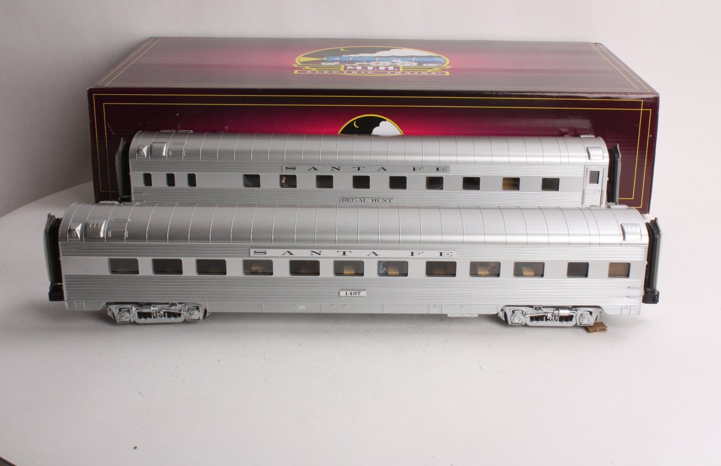 MTH 20-66196 O Santa Fe 70' Streamlined Sleeper/Diner Set (Set of 2)