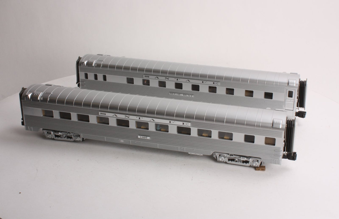MTH 20-66196 O Santa Fe 70' Streamlined Sleeper/Diner Set (Set of 2)