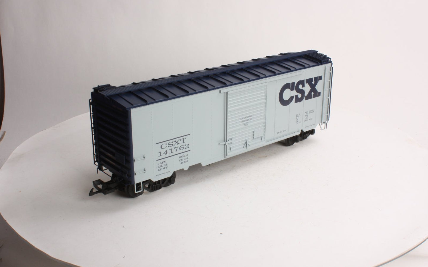 USA Trains R19208C G CSX 40' Boxcar #141762