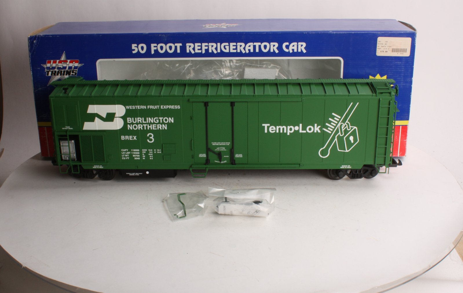 USA Trains R16706 G Burlington Northern 50' Mechanical Refrigerator Car #3 Green