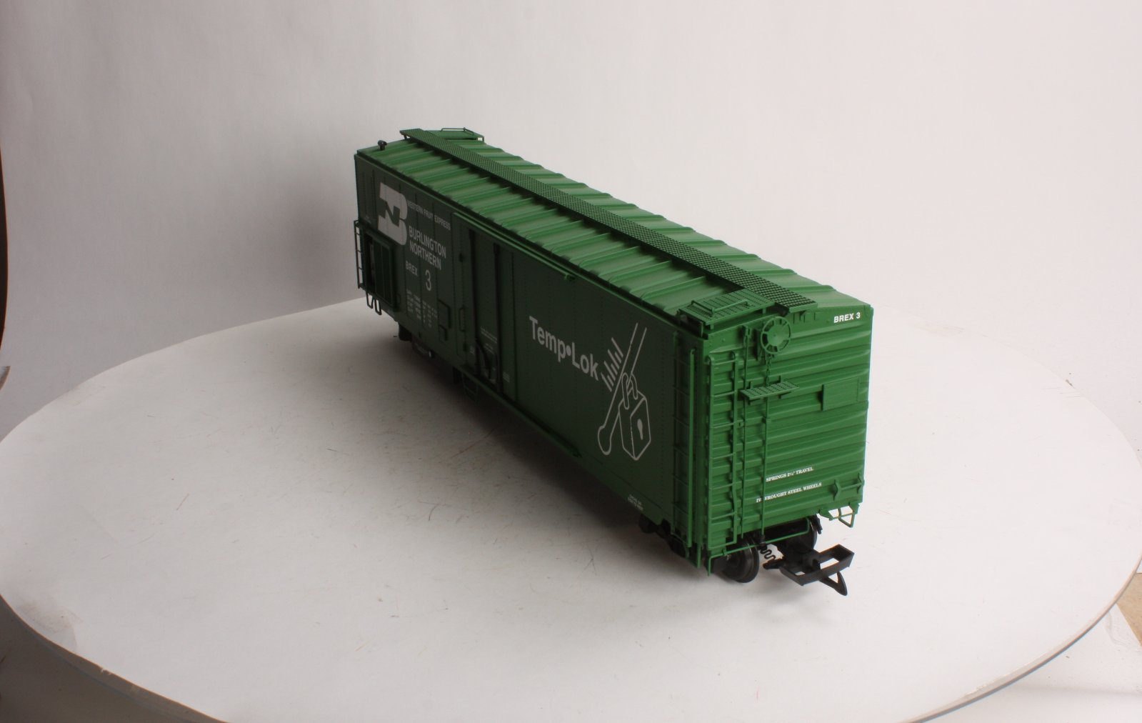 USA Trains R16706 G Burlington Northern 50' Mechanical Refrigerator Car #3 Green