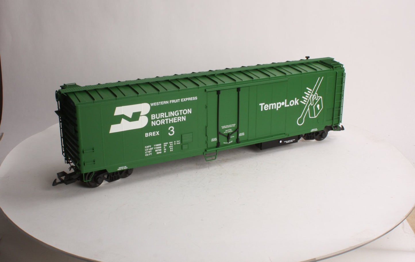 USA Trains R16706 G Burlington Northern 50' Mechanical Refrigerator Car #3 Green