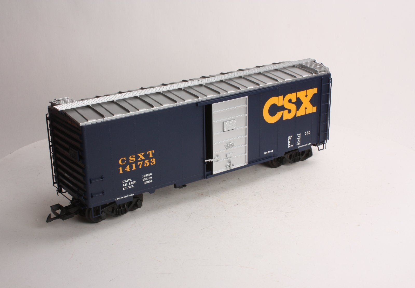 USA Trains R19208A G CSX 40' Boxcar #141753
