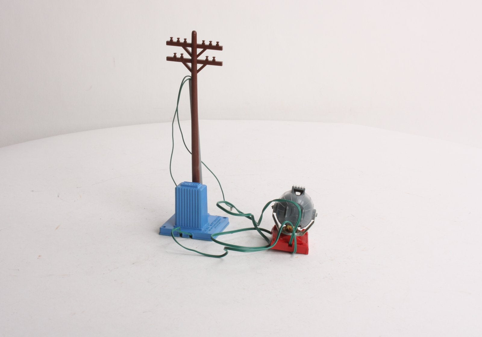 Lionel 3530-50 Vintage O Transformer Pole in Separate Sale Box