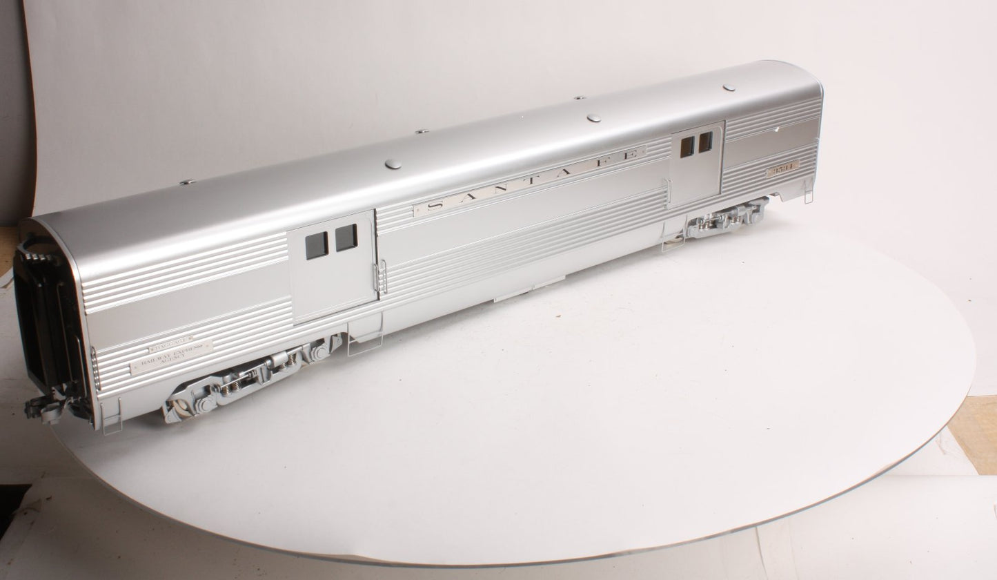 USA Trains 310002 G Santa Fe "Super Chief" Aluminum Baggage Car - Metal Wheels