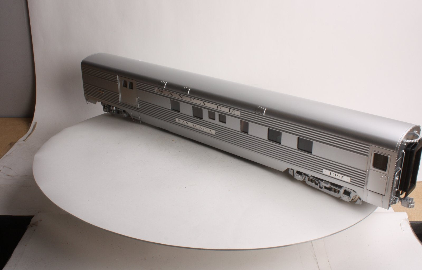Kato 176-2122 N Scale Santa Fe F7A Powered Diesel Locomotive