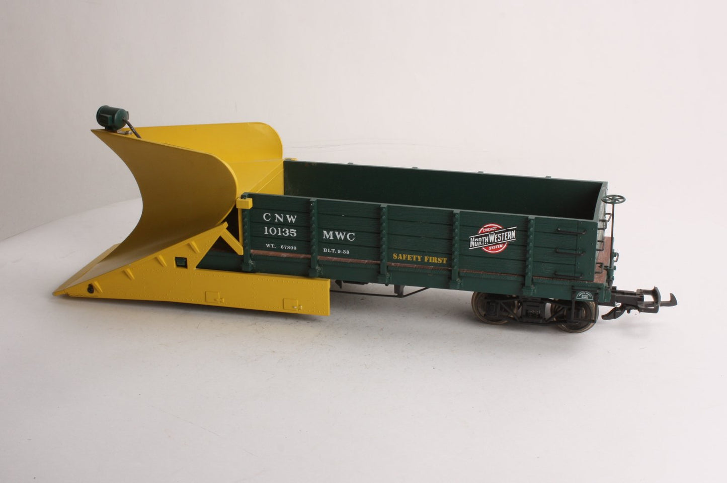 Aristo-Craft 46703 C&NW Wedge Snow Plow