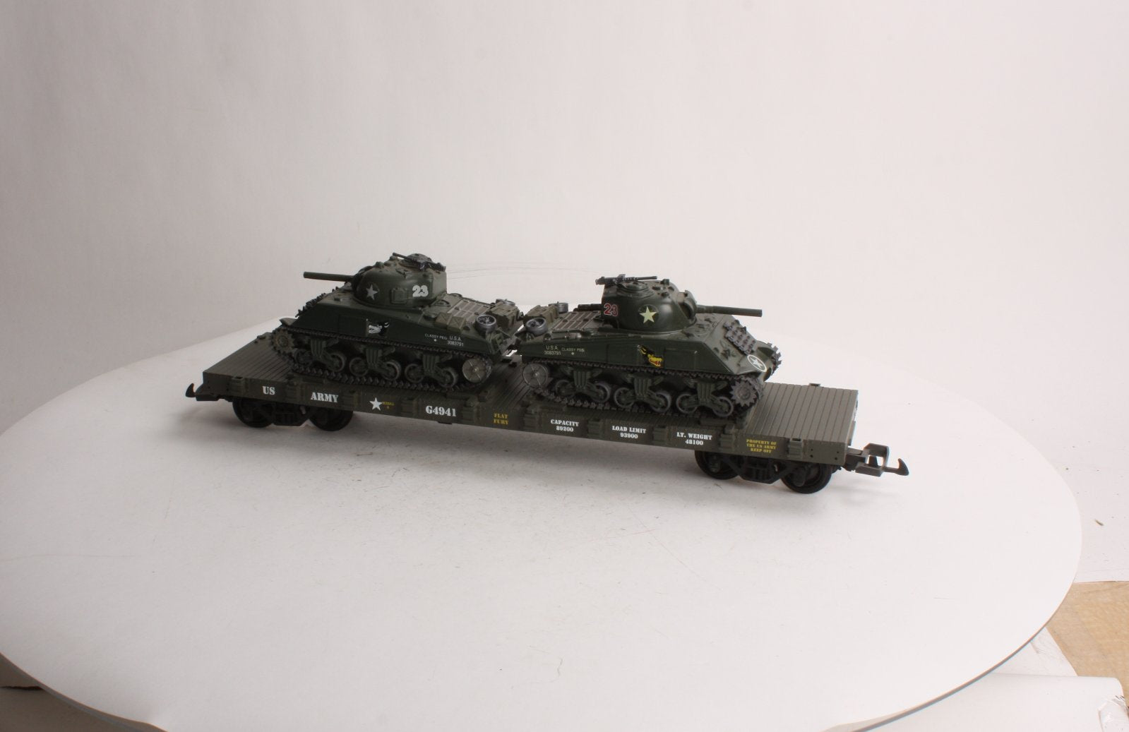 USA Trains R1740 G U.S. Army Flat Car with Tanks #G4941