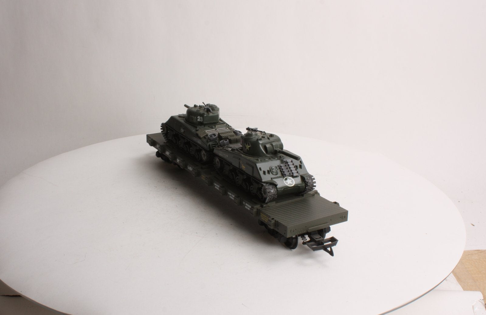 USA Trains R1740 G U.S. Army Flat Car with Tanks #G4941