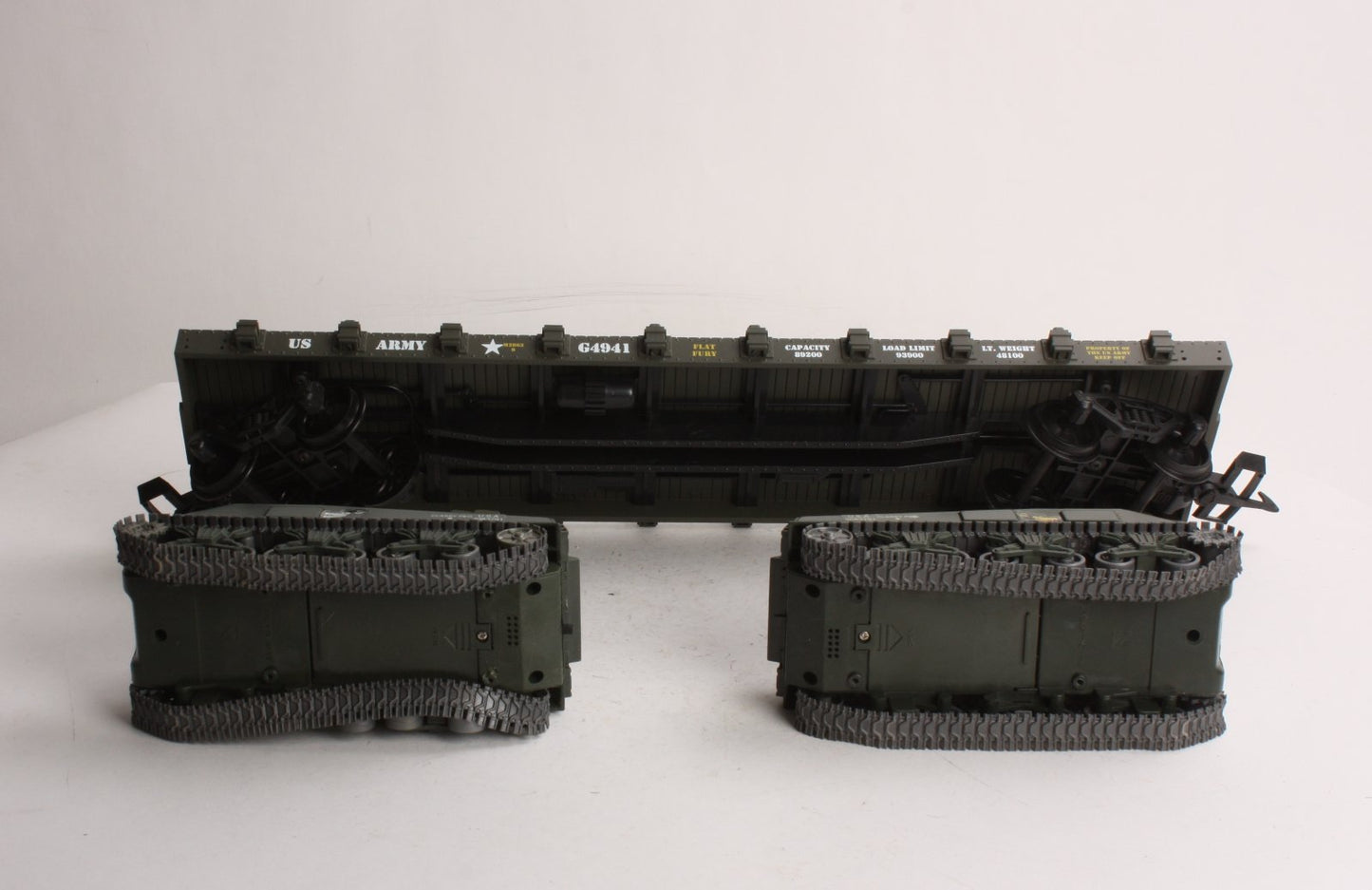 USA Trains R1740 G U.S. Army Flat Car with Tanks #G4941