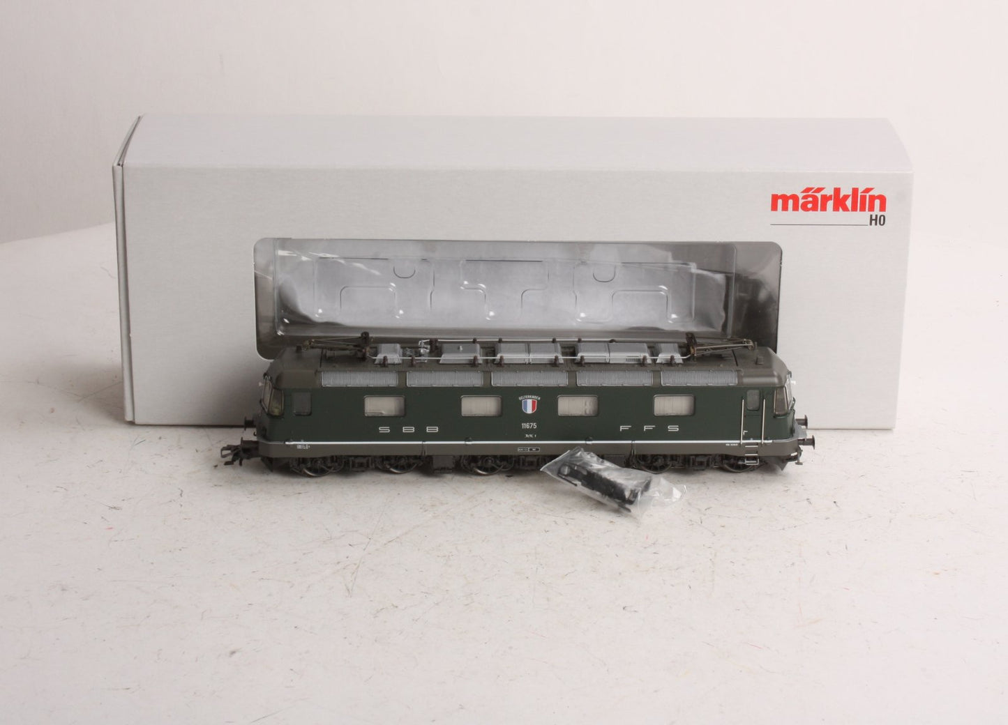Marklin 37324 HO Scale Serie Re 6/6 Electric Locomotive