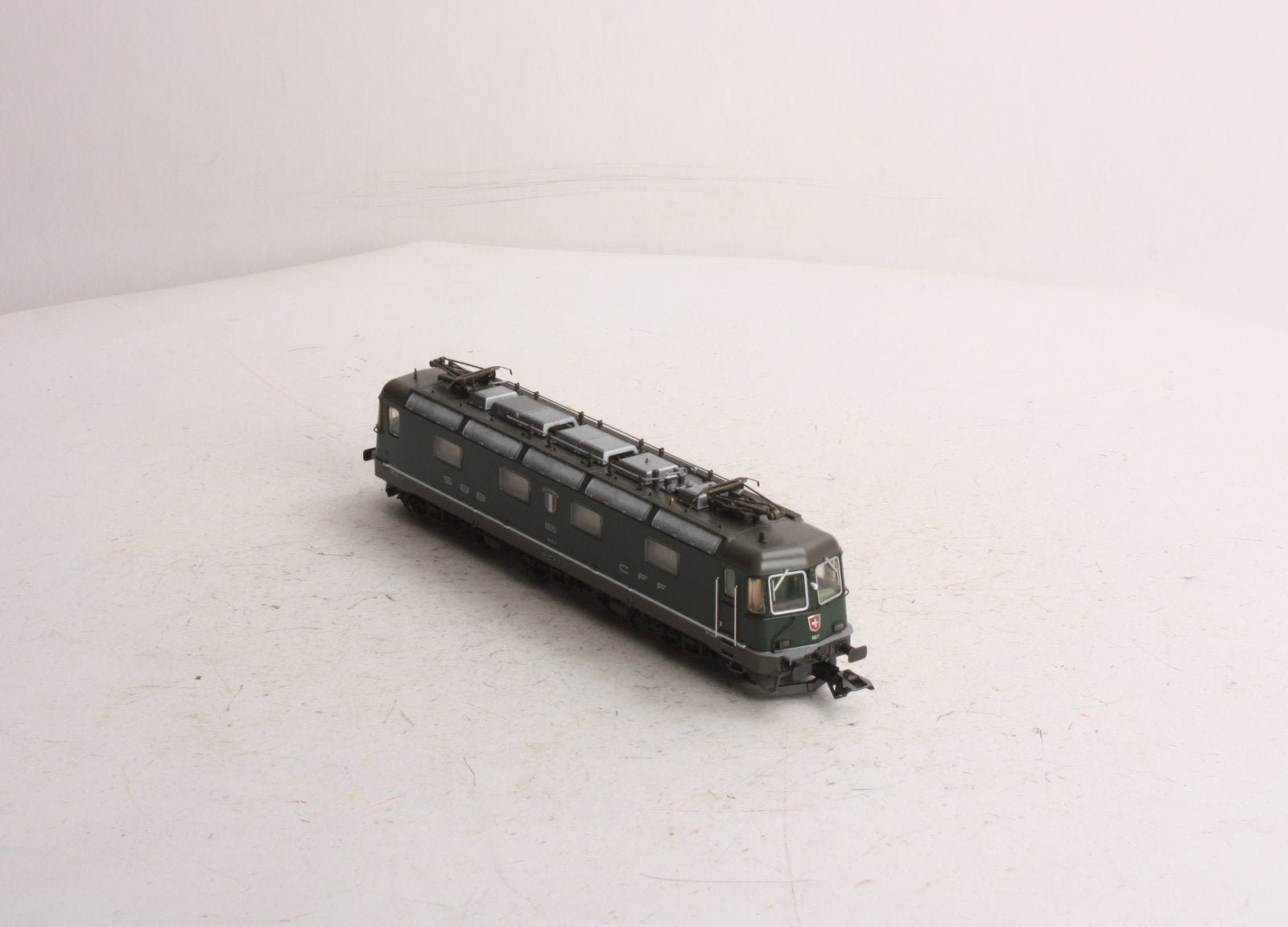 Marklin 37324 HO Scale Serie Re 6/6 Electric Locomotive