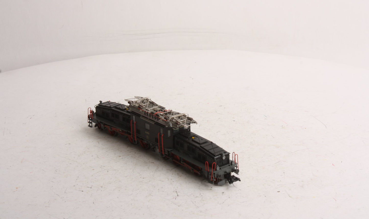 Trix 22955 HO Scale Serie Ce 6/8 II Crocodile Electric Locomotive