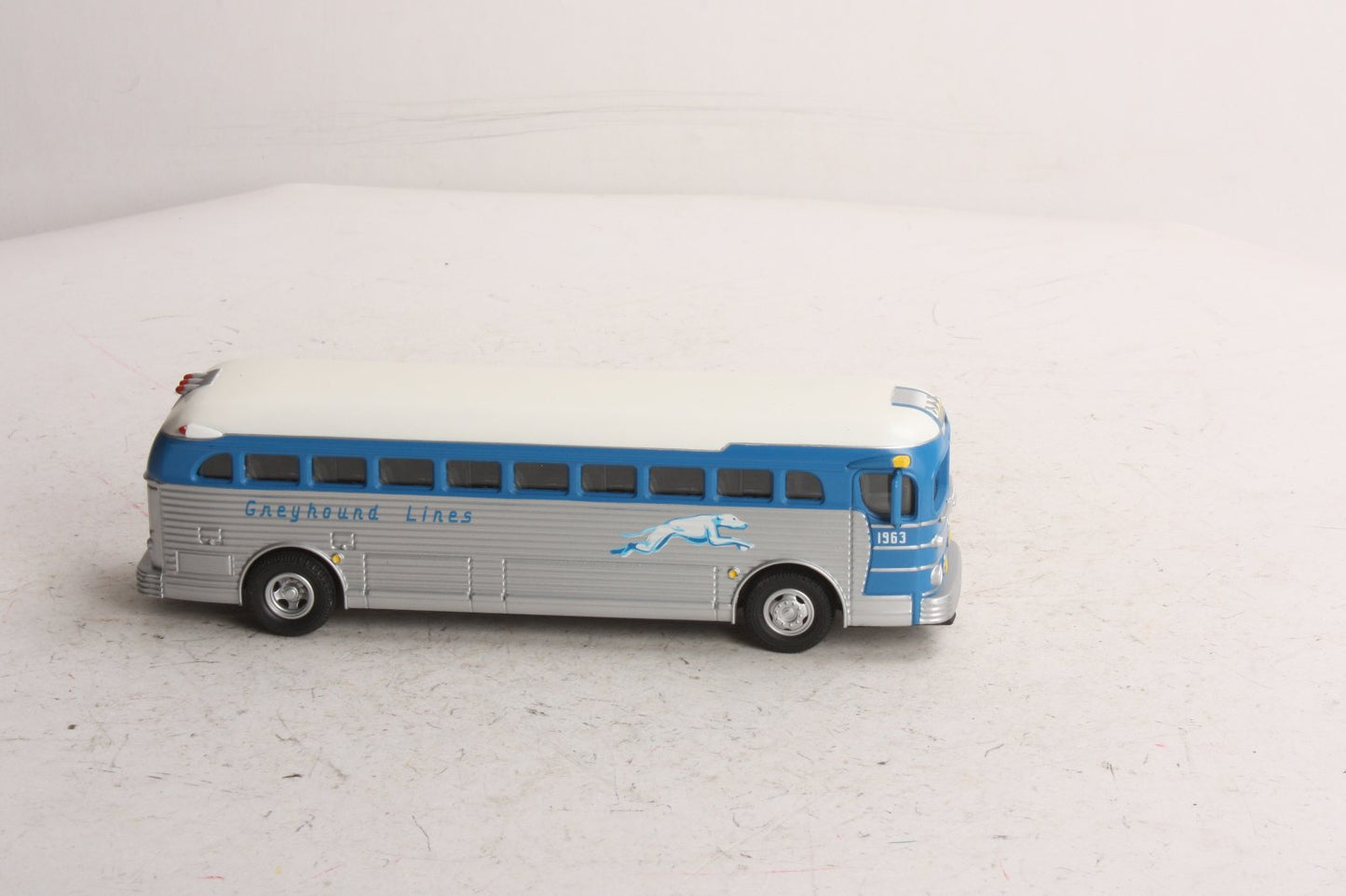 MTH 30-50040 Greyhound - Miami Die-Cast Bus #1963