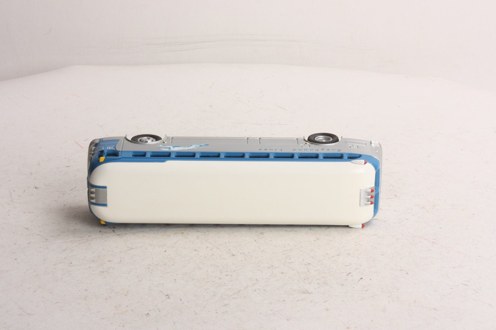 MTH 30-50040 Greyhound - Miami Die-Cast Bus #1963