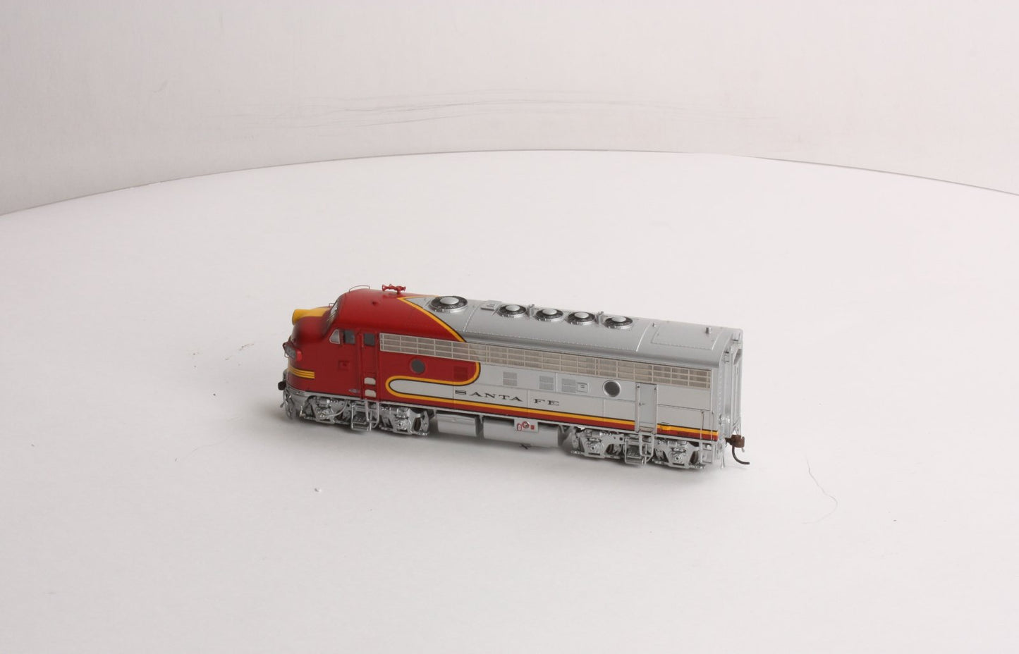 Athearn G22504 HO Santa Fe F7A Diesel Locomotive W/O Sound #42C