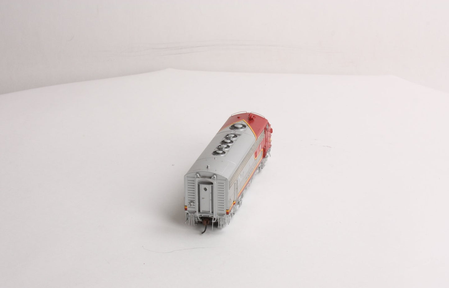 Athearn G22504 HO Santa Fe F7A Diesel Locomotive W/O Sound #42C