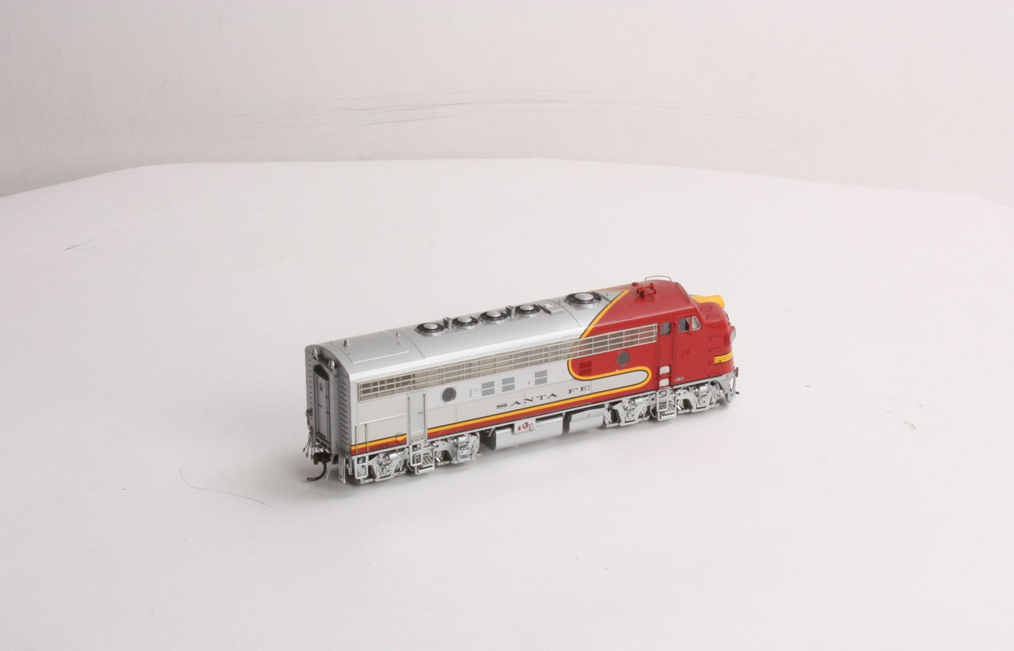 Athearn G22504 HO Santa Fe F7A Diesel Locomotive W/O Sound #42C