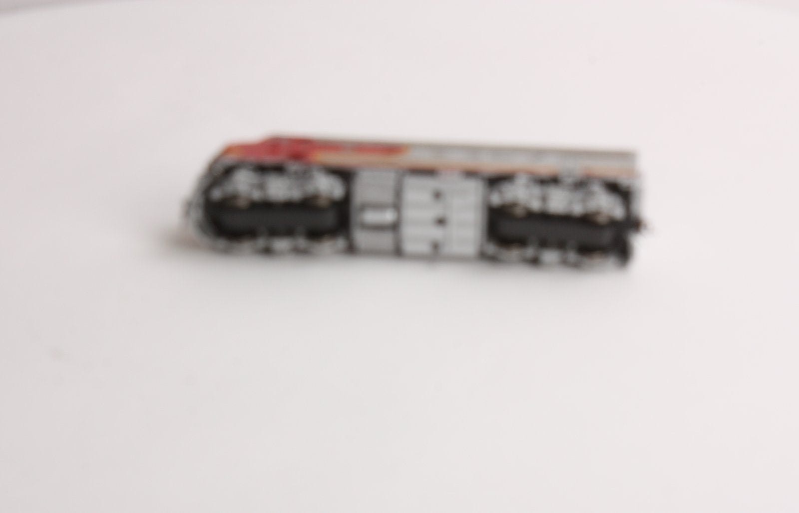 Athearn G22504 HO Santa Fe F7A Diesel Locomotive W/O Sound #42C