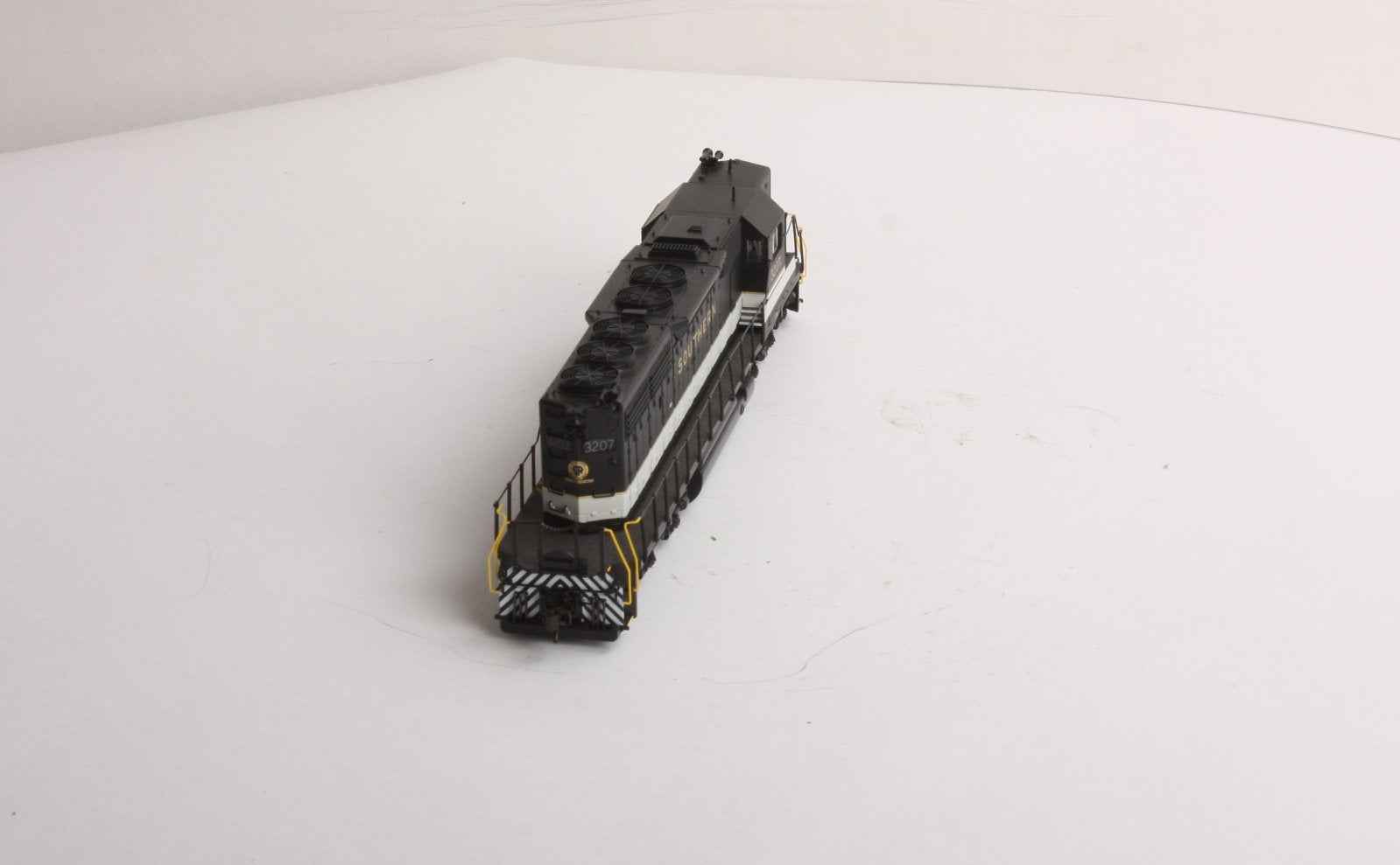 Broadway Limited 1252 HO Southern EMD SD40-2 High Hood Powered Diesel Loco #3207