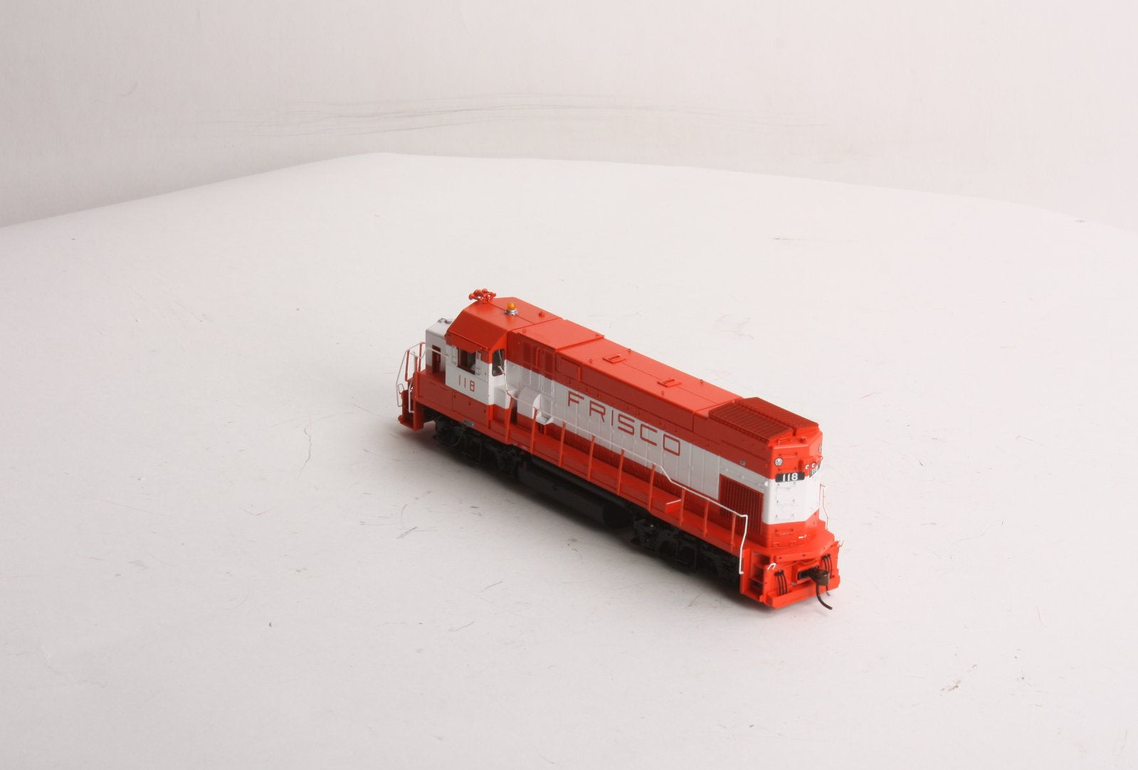 Athearn G68020 HO Scale Frisco GP15-1 Diesel Locomotive #118