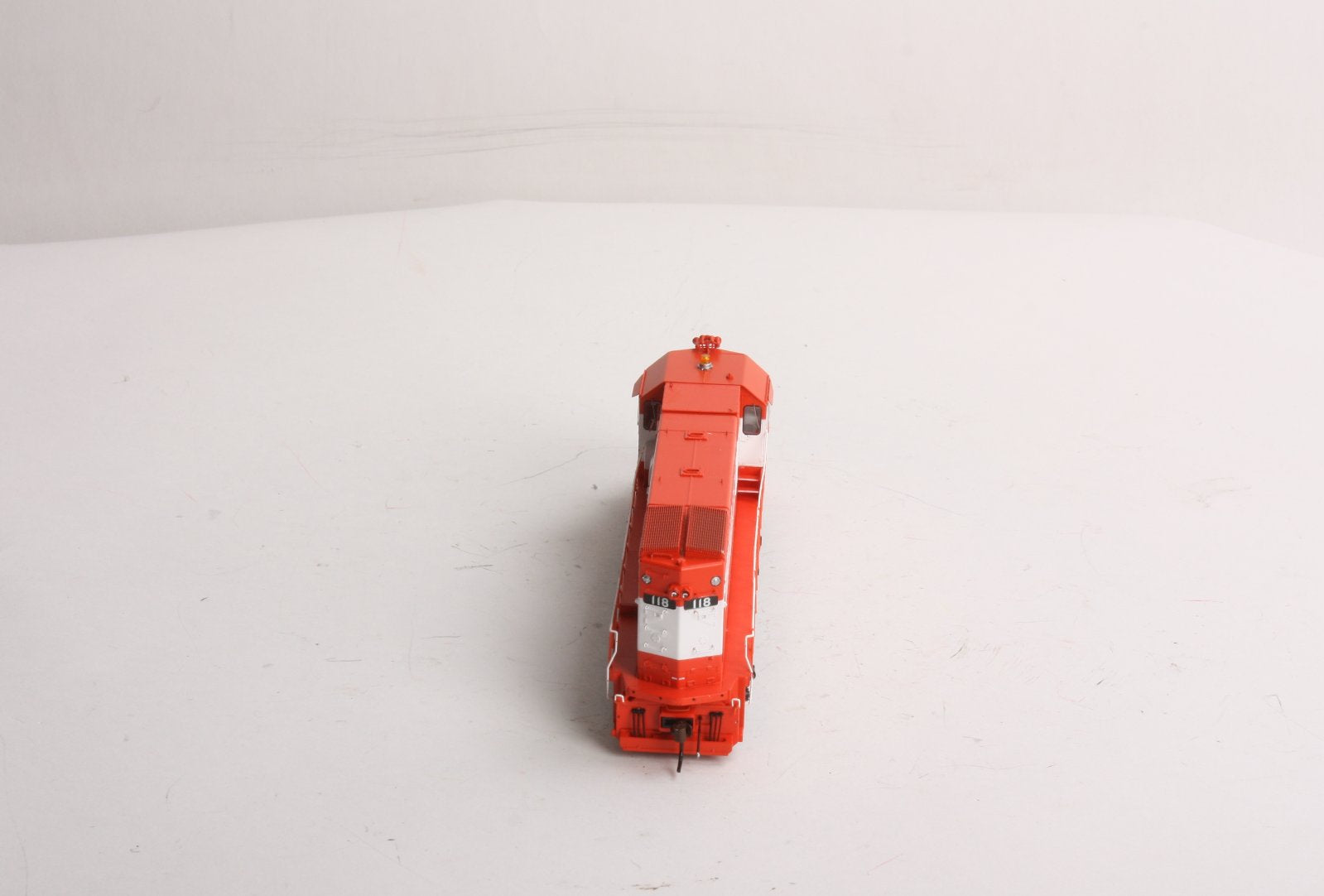 Athearn G68020 HO Scale Frisco GP15-1 Diesel Locomotive #118