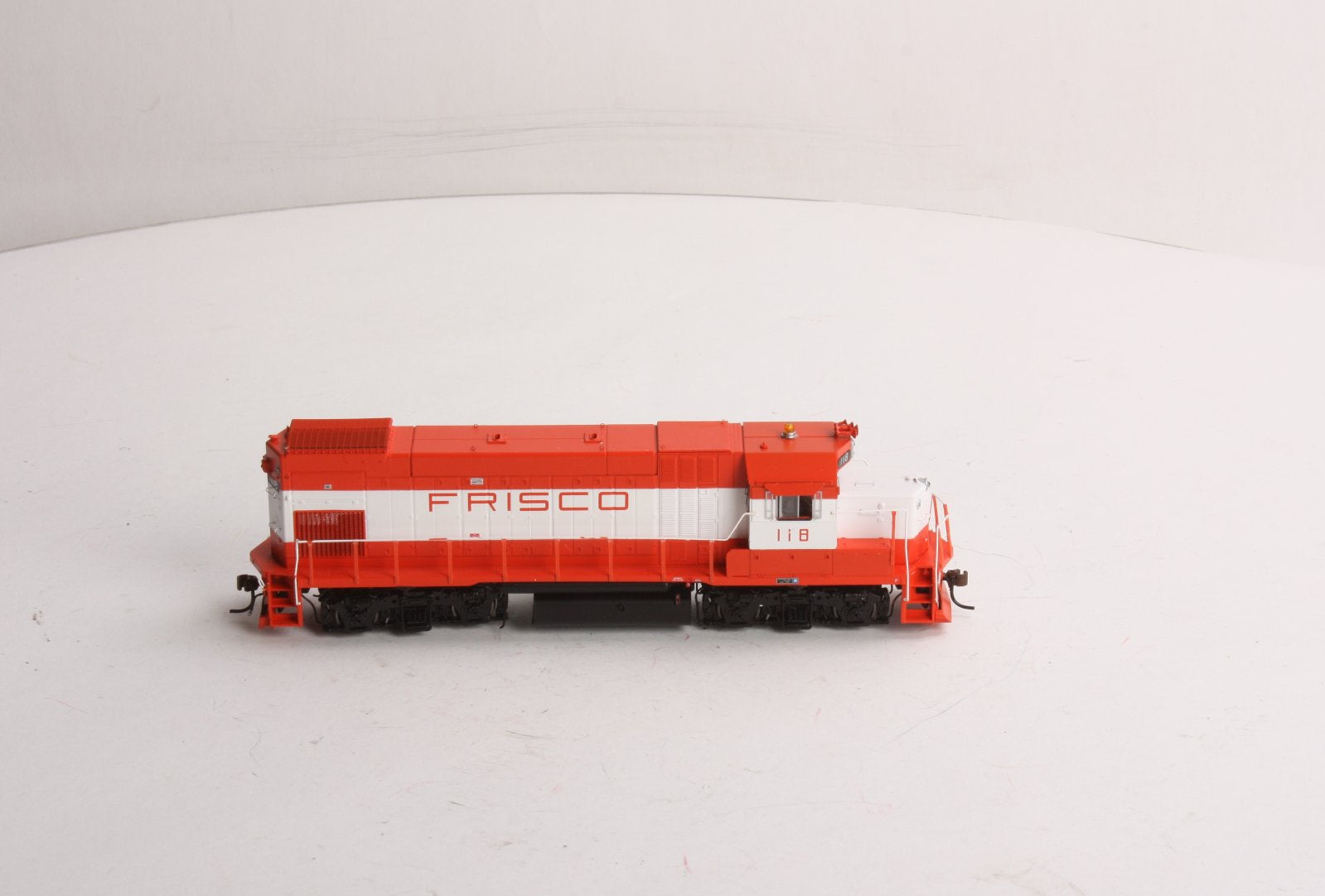 Athearn G68020 HO Scale Frisco GP15-1 Diesel Locomotive #118