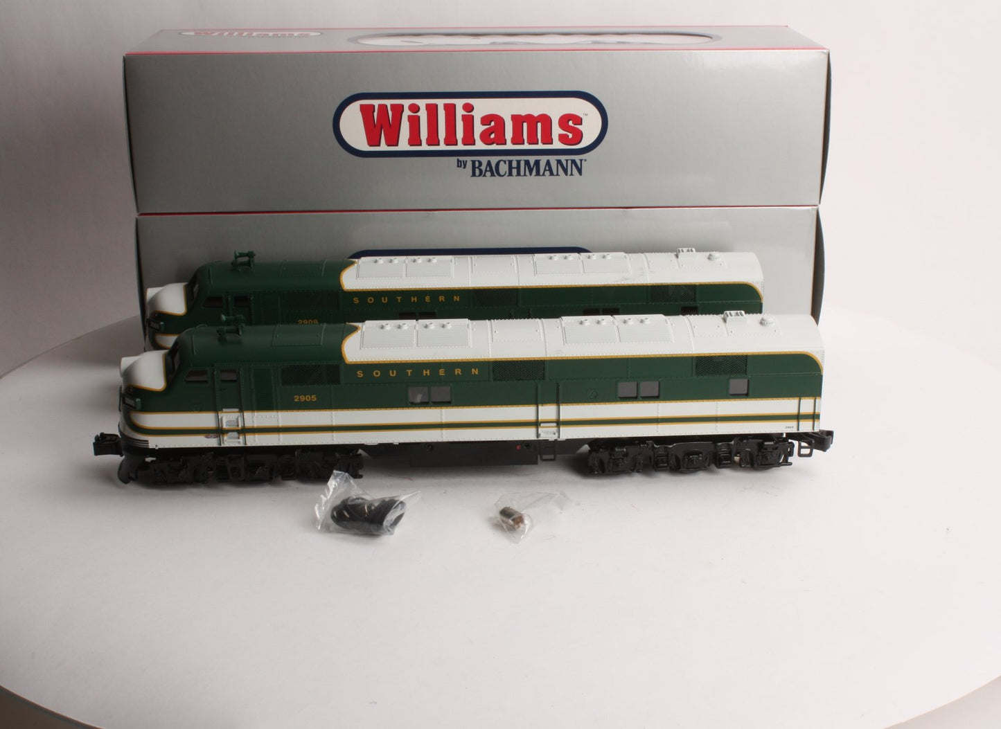 Williams 20514 Southern E7 Diesel Locomotive AA Set #2905/2909