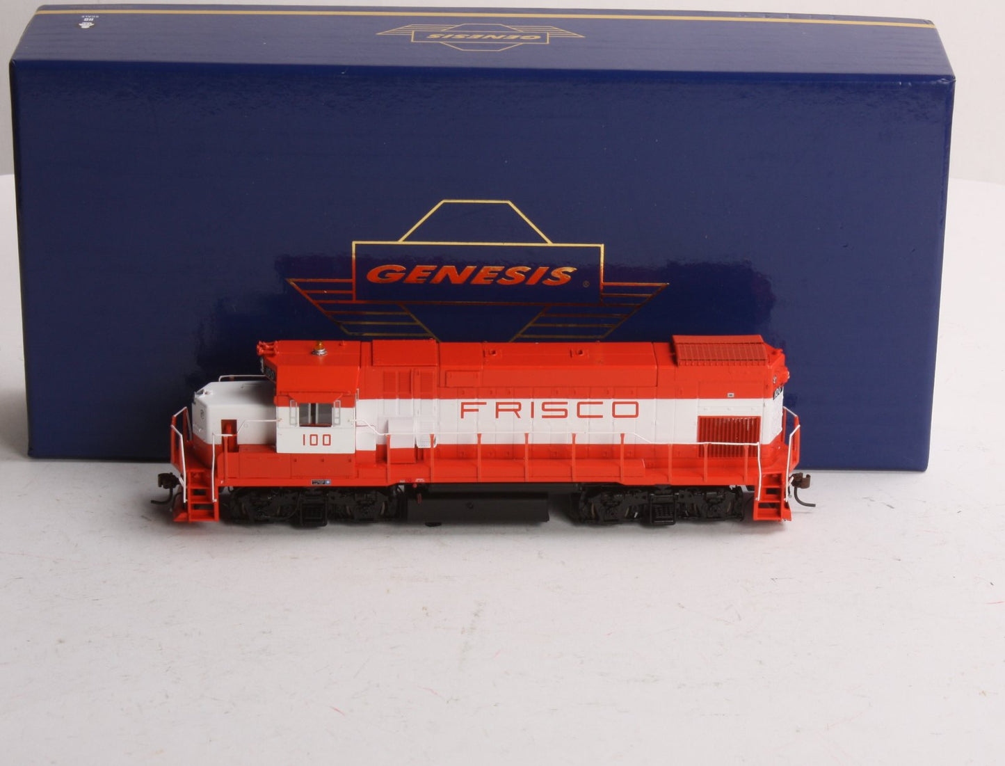 Athearn G68119 HO Frisco GP15-1 Diesel w/DCC & Sound, #100