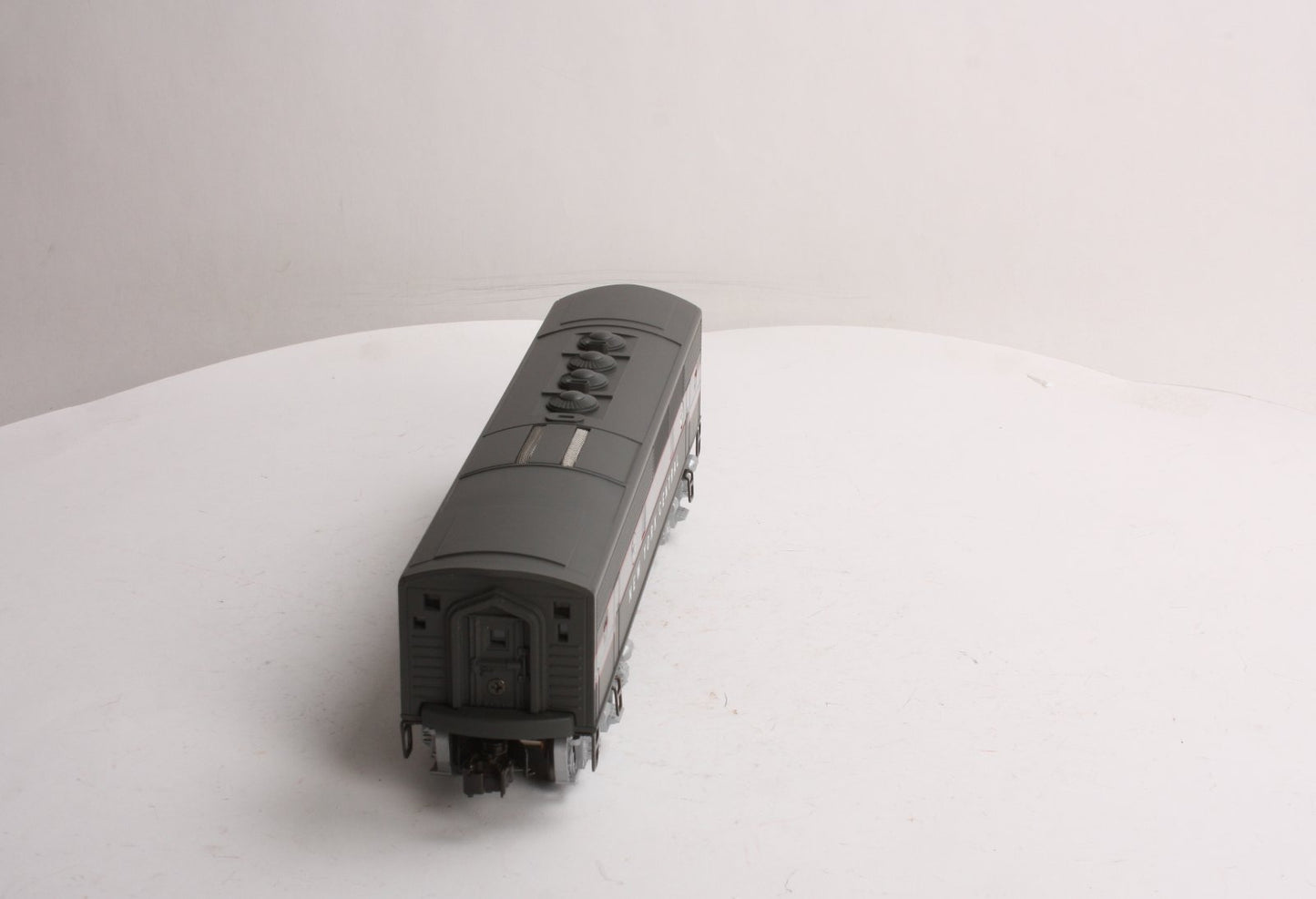 Lionel 6-38380 O Gauge NYC Archive 'Red Lightning' Non-Powered F3 Diesel B-Unit