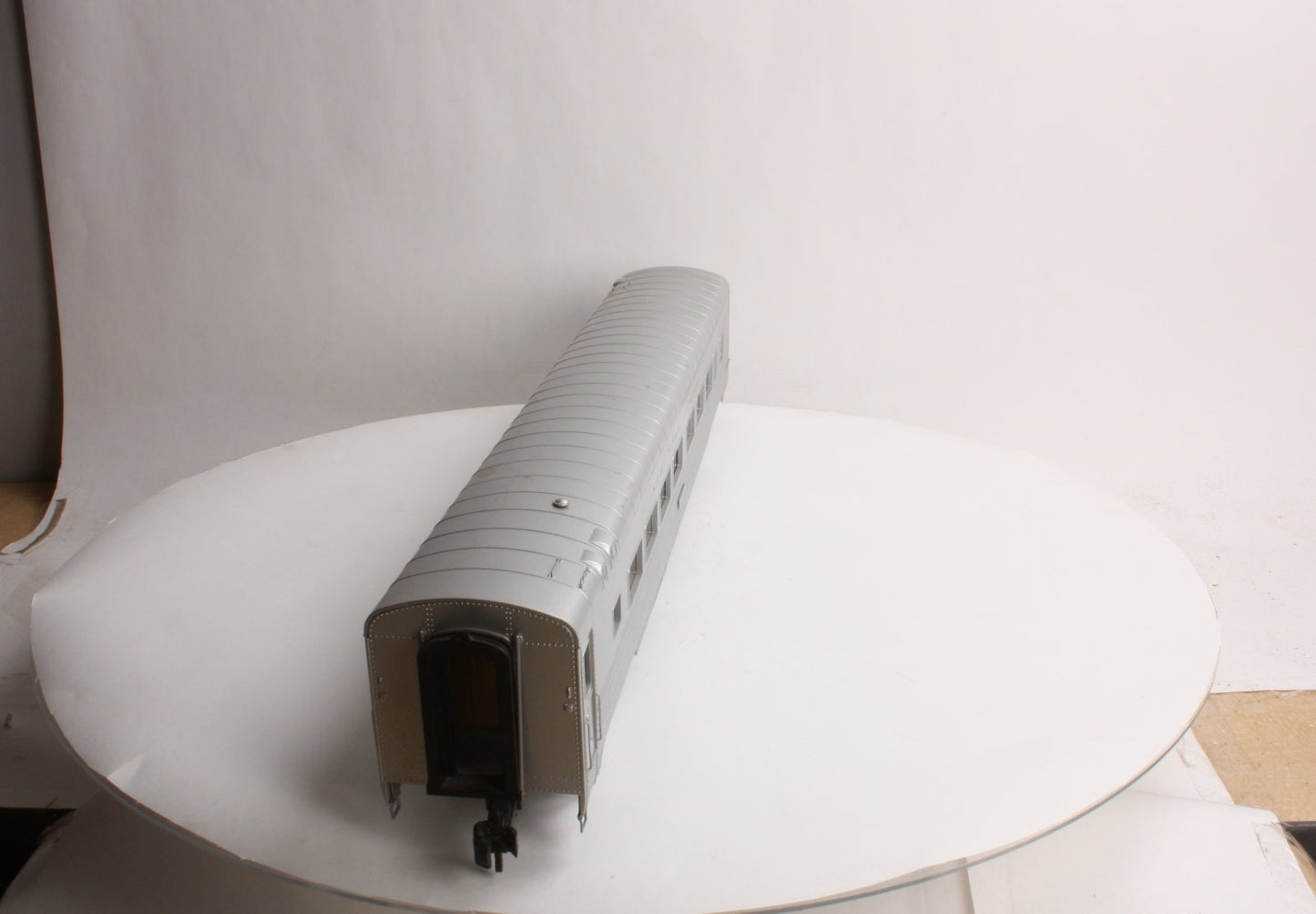MTH 70-67004 New York Central G Scale Streamlined Passenger Coach