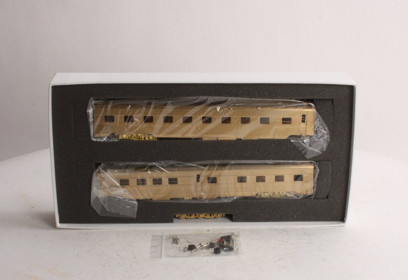 The Coach Yard 0312 HO Scale Brass 1941 COSF Diner Set
