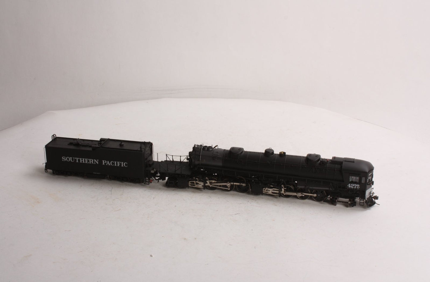 InterMountain 59002S HO SP AC-12 4-8-8-2 Steam Locomotive and Tender #4275