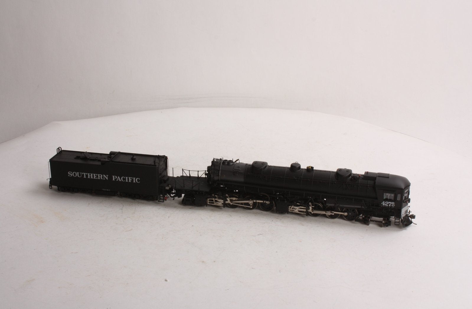 InterMountain 59002S HO SP AC-12 4-8-8-2 Steam Locomotive and Tender #4275