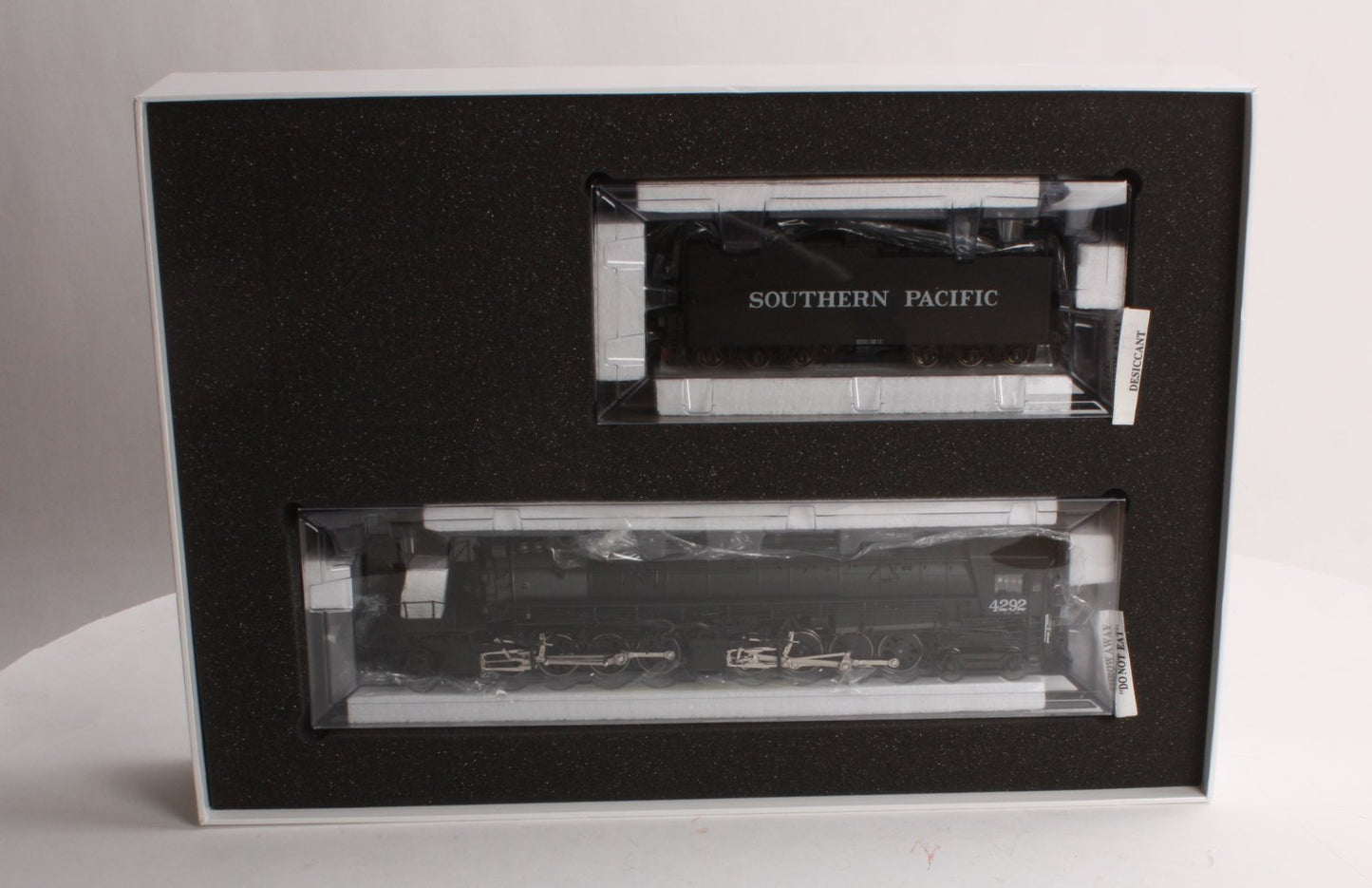 InterMountain 59005 HO SP AC-12 4-8-8-2 Steam Locomotive #4292 w/Tsunami Sound