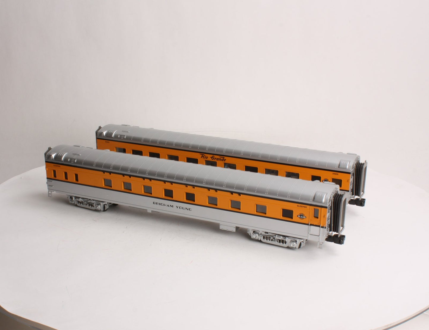 MTH 20-66099 O D&RG 70' Streamlined Sleeper/Diner Passenger Car Set (Set of 2)