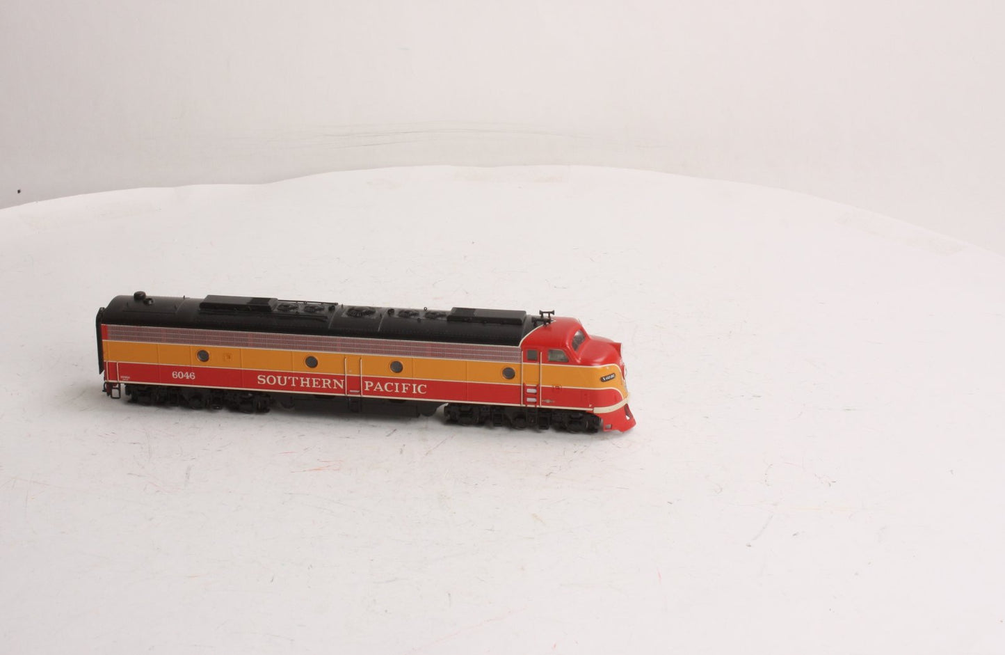 Broadway Limited 459 HO Southern Pacific EMD E9A #6046 w/DCC, Sound
