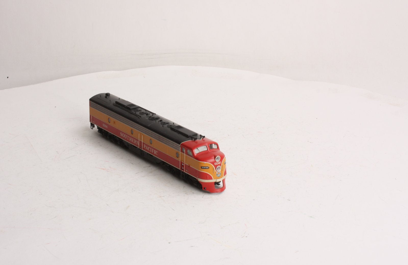 Broadway Limited 459 HO Southern Pacific EMD E9A #6046 w/DCC, Sound