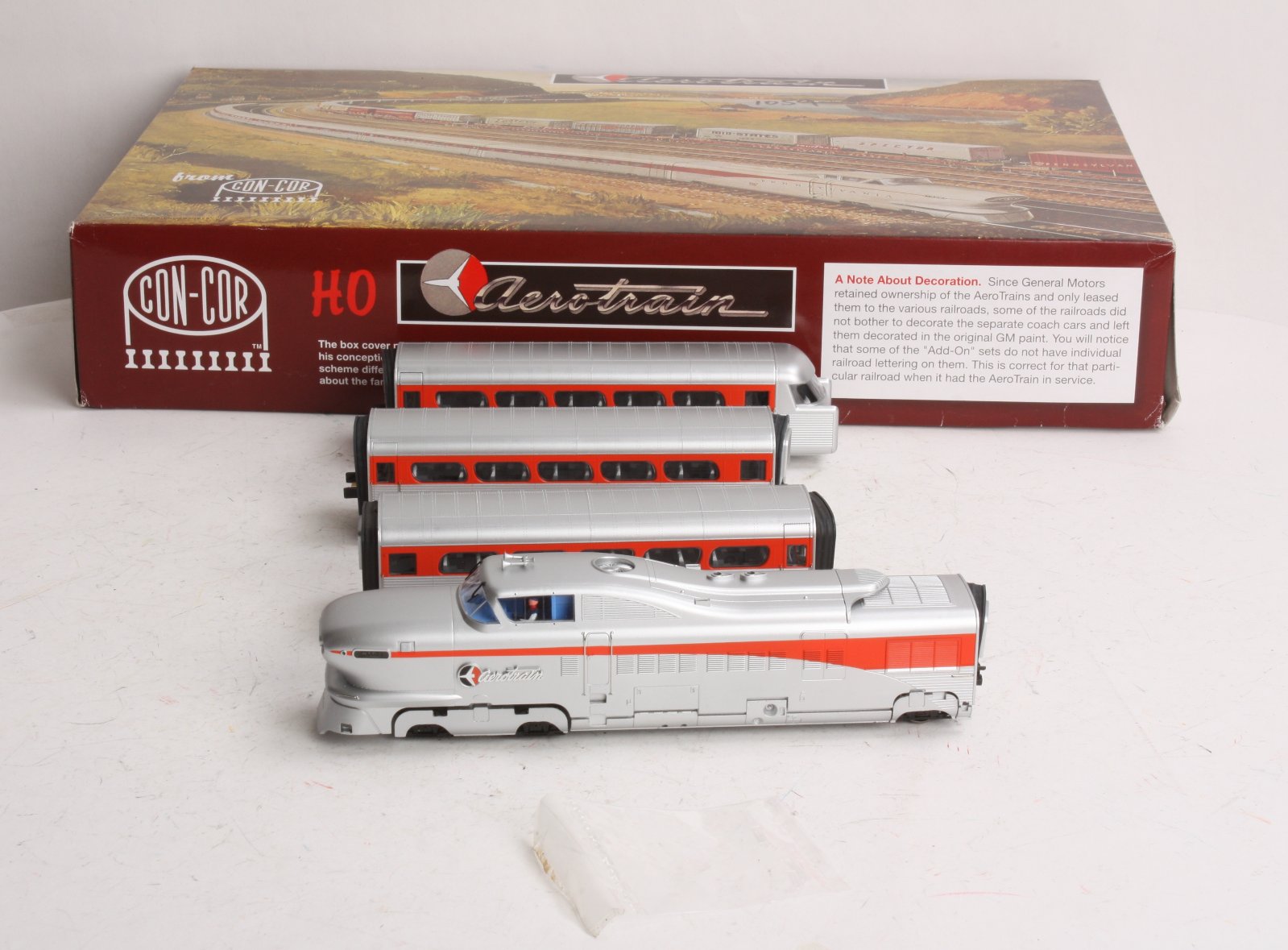 Con-Cor 8741 HO GM Demonstrator AeroTrain (Set of 3)